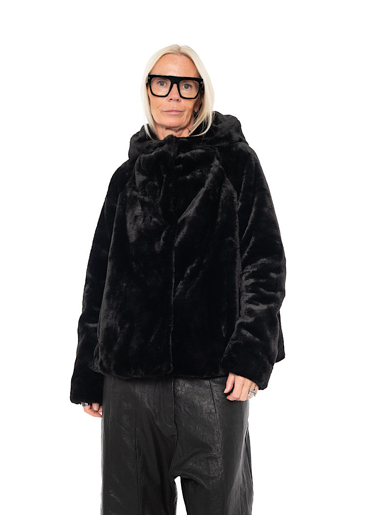 CROPPED HOODED FAUX FUR JACKET