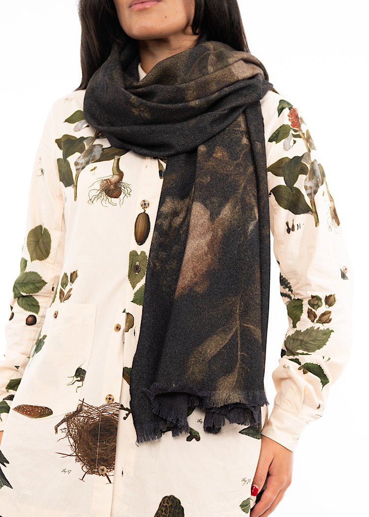 ALEKSANDR MANAMIS SCARF