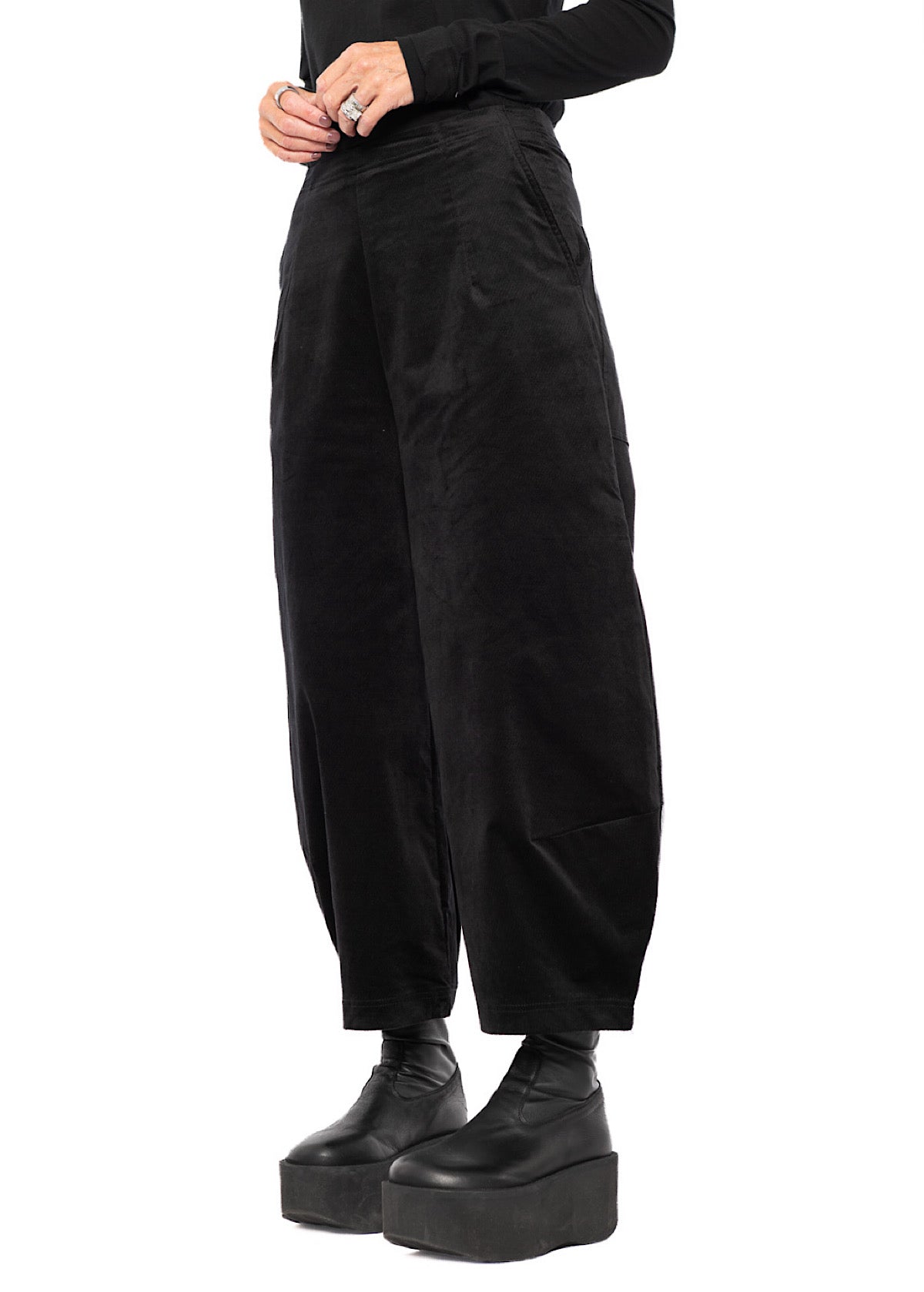 STRETCH-VELVET BALLOON TROUSER