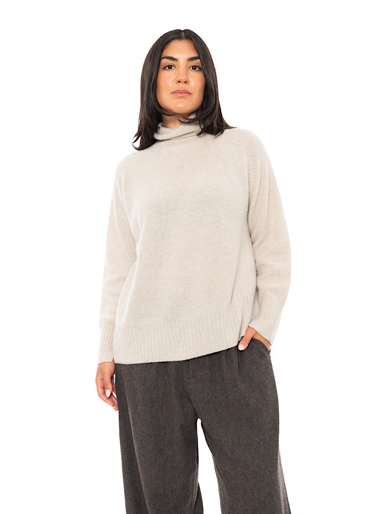 RELAXED FINE WOOL TURTLENECK PULLOVER