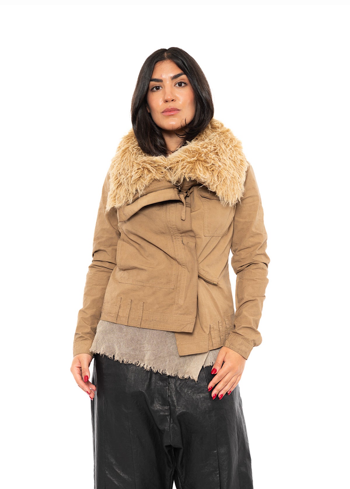 FITTED DETACHABLE FAUX FUR TRIMMED JACKET