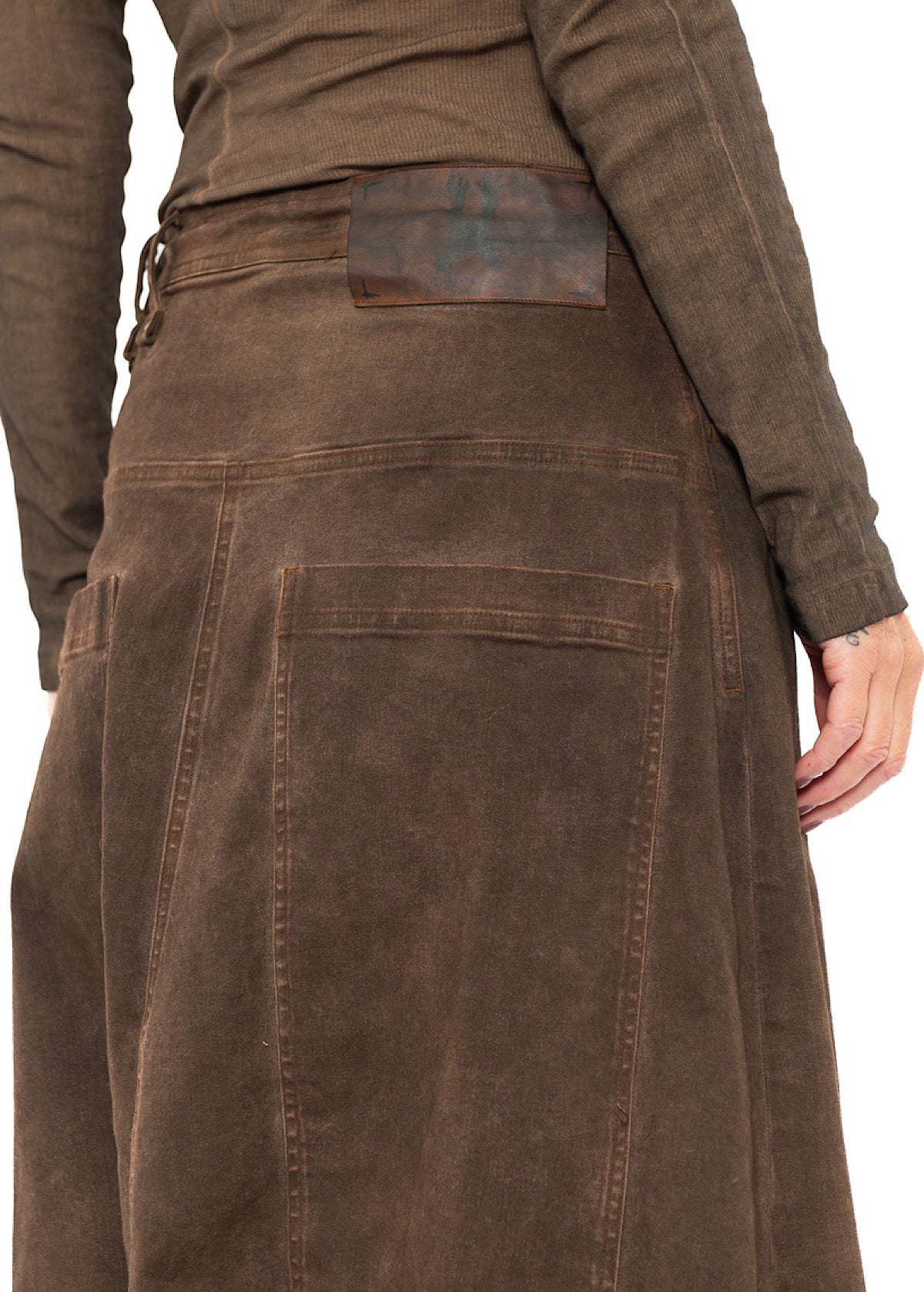 GARMENT-DYED OVERSIZED DENIM TROUSER