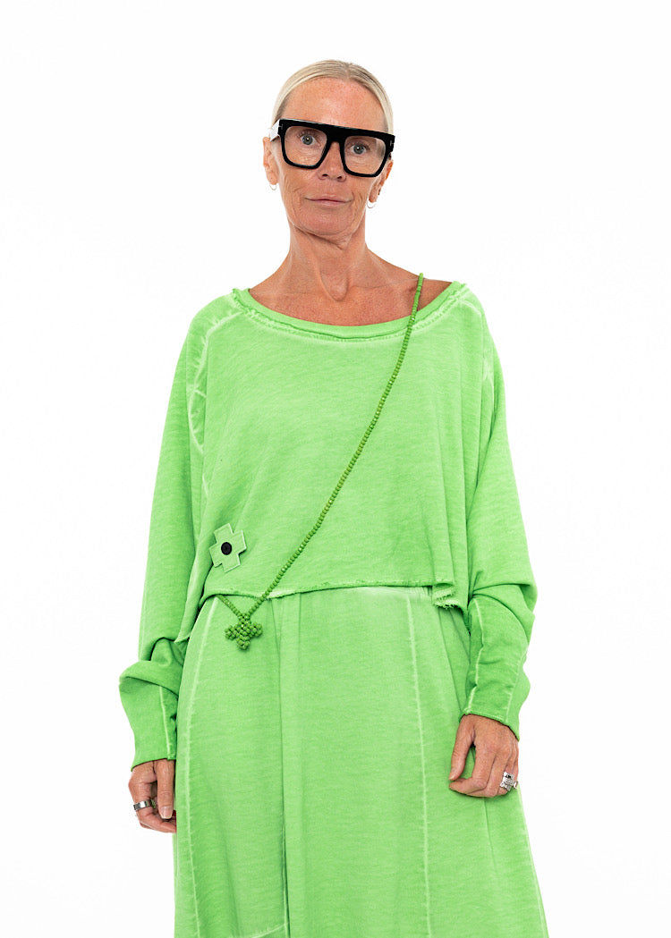 PLU ACROSS LONG NECKLACE