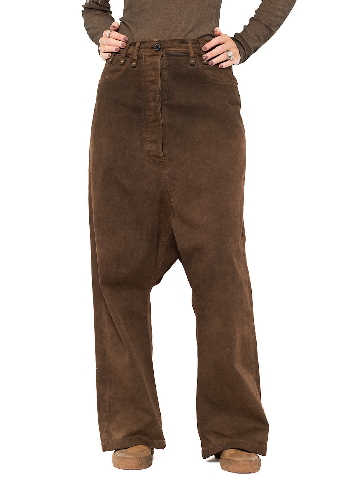 GARMENT-DYED WIDE-LEG DENIM TROUSER