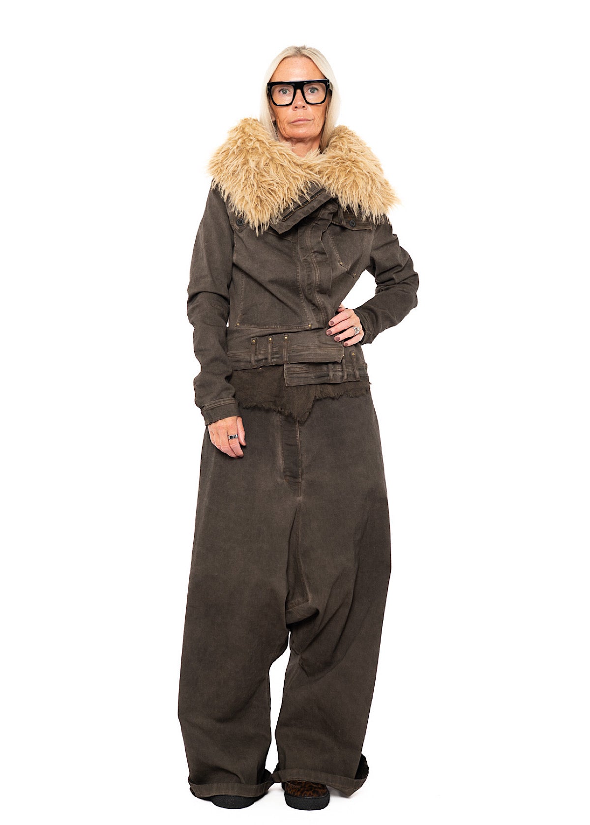 FITTED FAUX FUR-TRIM DENIM JACKET