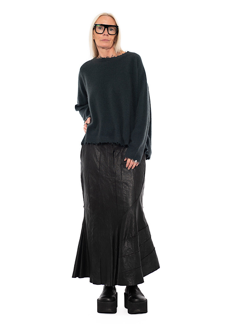 DISTRESSED MERINO RACCOON PULLOVER