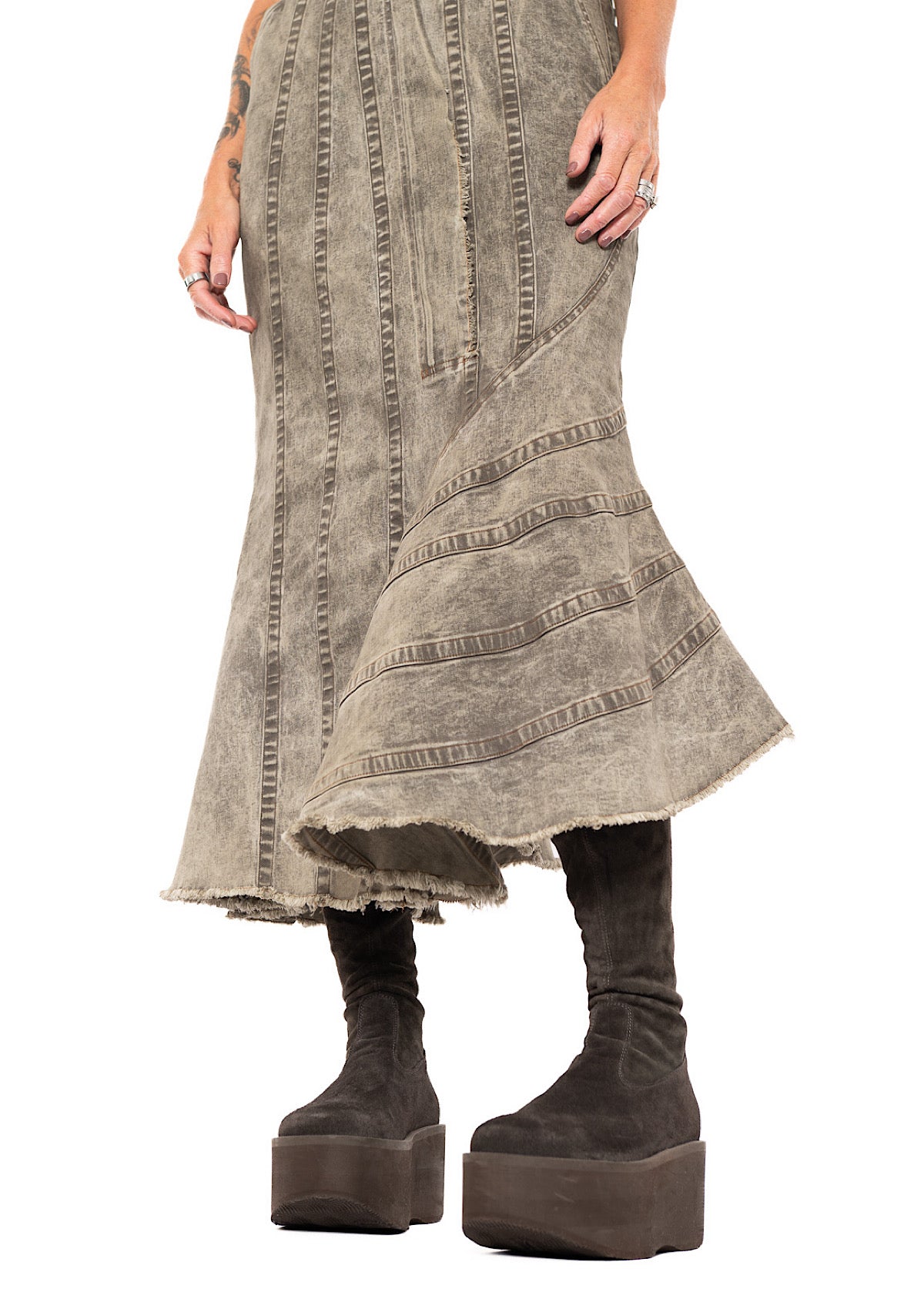 FISHTAIL STRETCH DENIM DRESS
