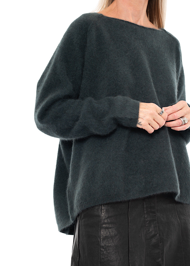 SIGNATURE RACCOON HAIR KNIT