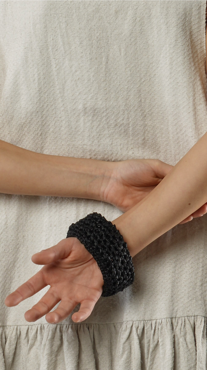 RUNDHOLZ MAINLINE BRACELET *THÉ* (Shown IN BLACK)