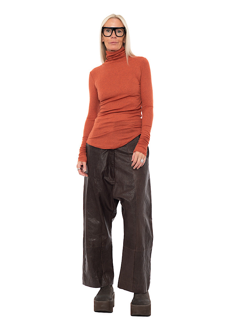 HIGH NECK LONG SLEEVE T-SHIRT
