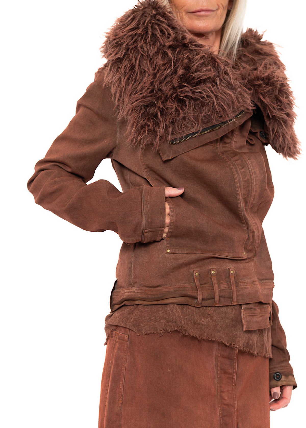 FITTED FAUX FUR-TRIM DENIM JACKET