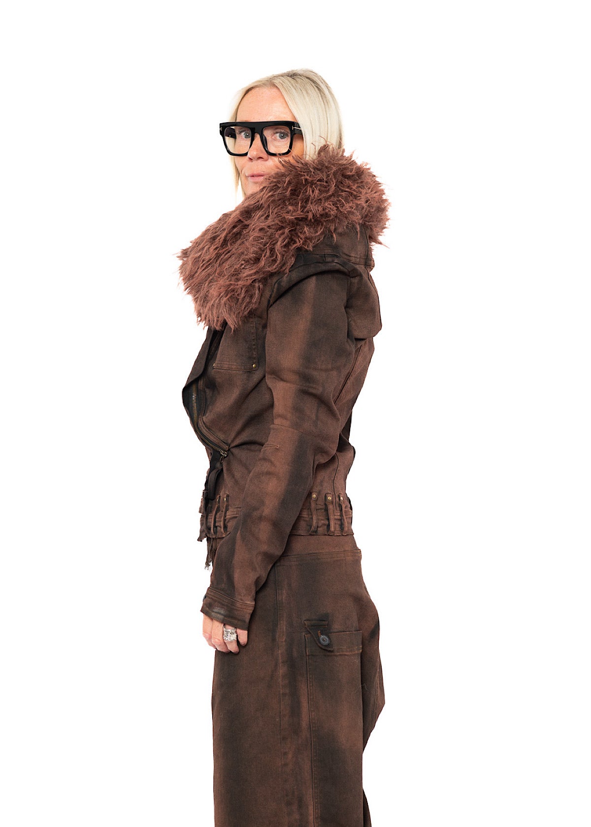 FITTED FAUX FUR-TRIM DENIM JACKET