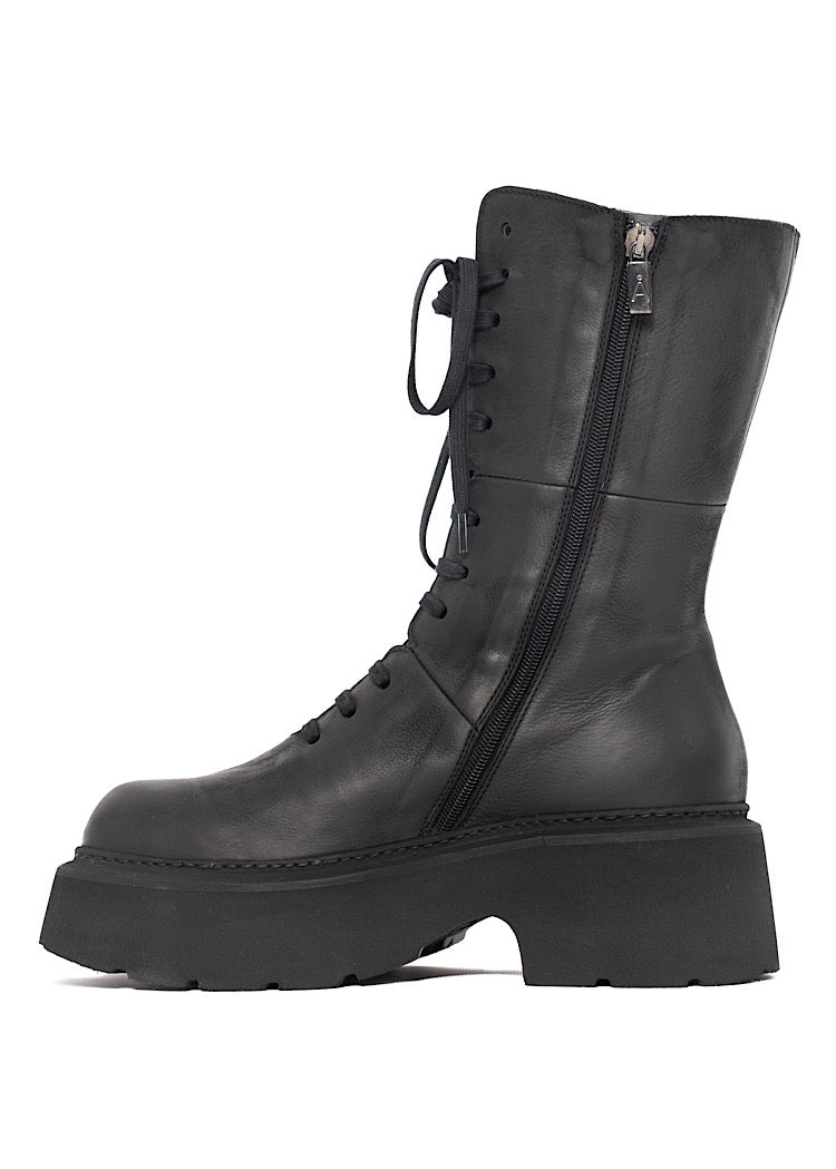 LACE UP LEATHER BOOT