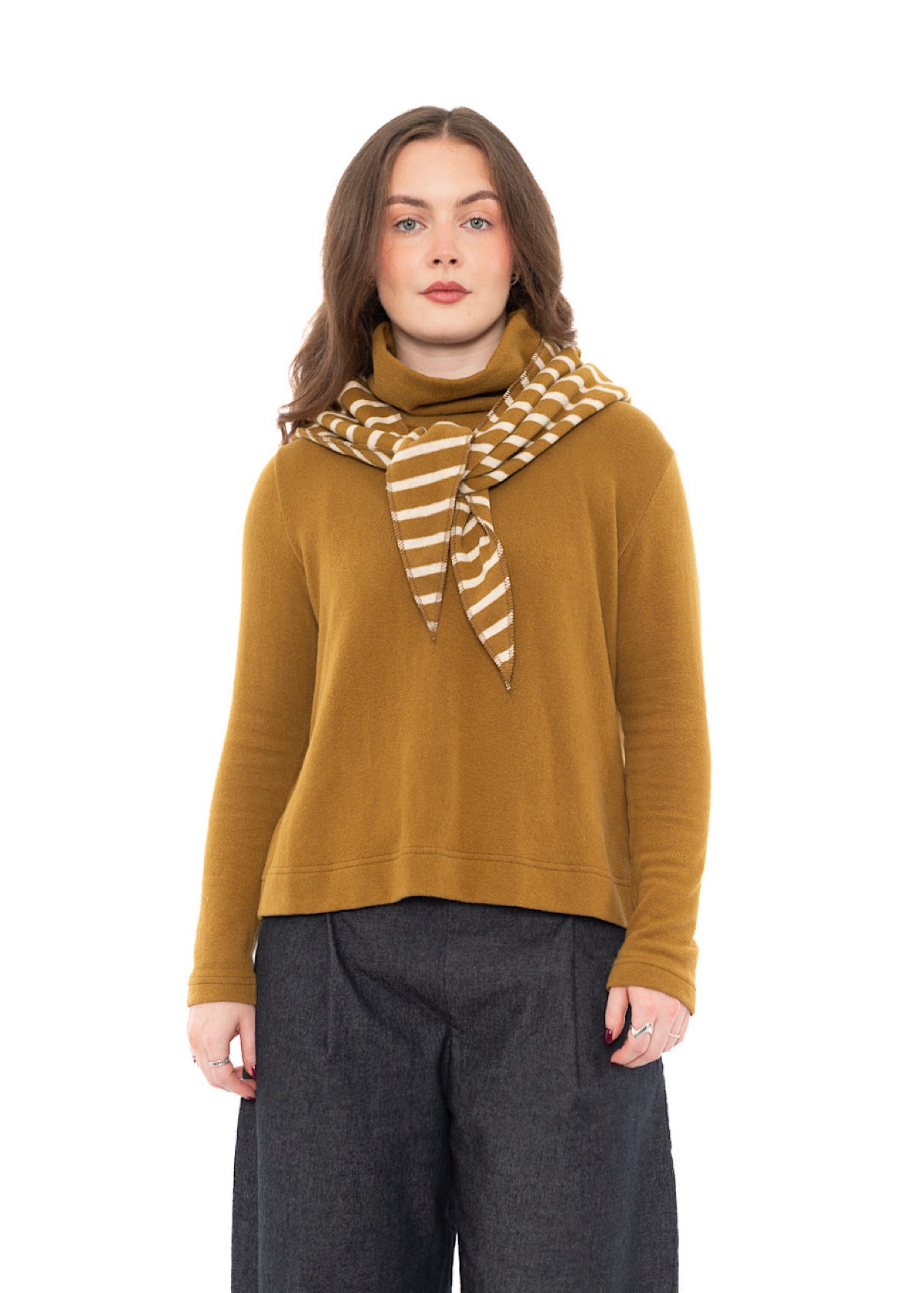 WIDE-STRIPE TRIANGLE TIPPY NECKERCHIEF