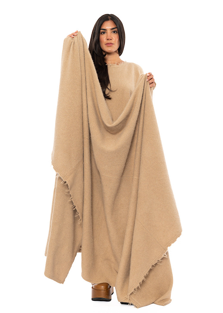 OVERSIZED FRAYED KNIT SCARF