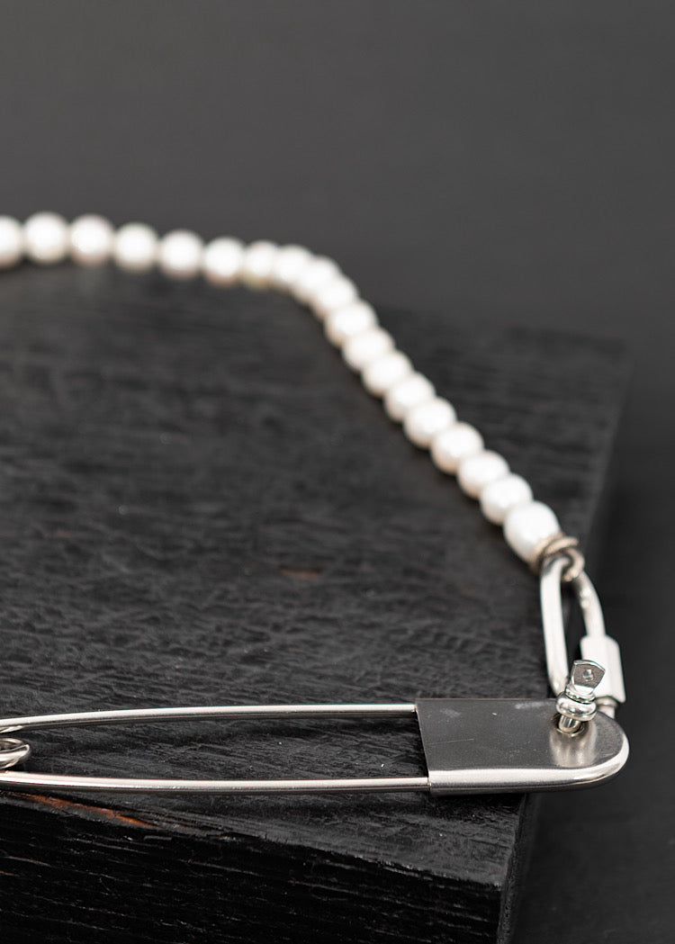 MYA LAMBRECHT NECKLACE