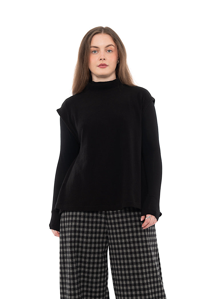 SLEEVELESS ELVA TOP