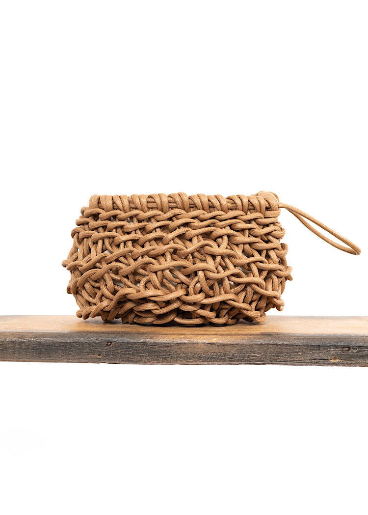 ALIENINA VERO CLUTCH BAG