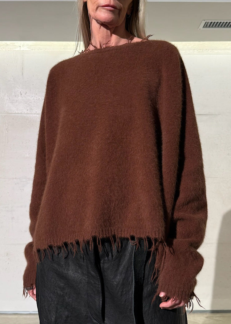 RELAXED FRAYED KNIT PULLOVER *CLAY* (SHOWN IN HENNA)
