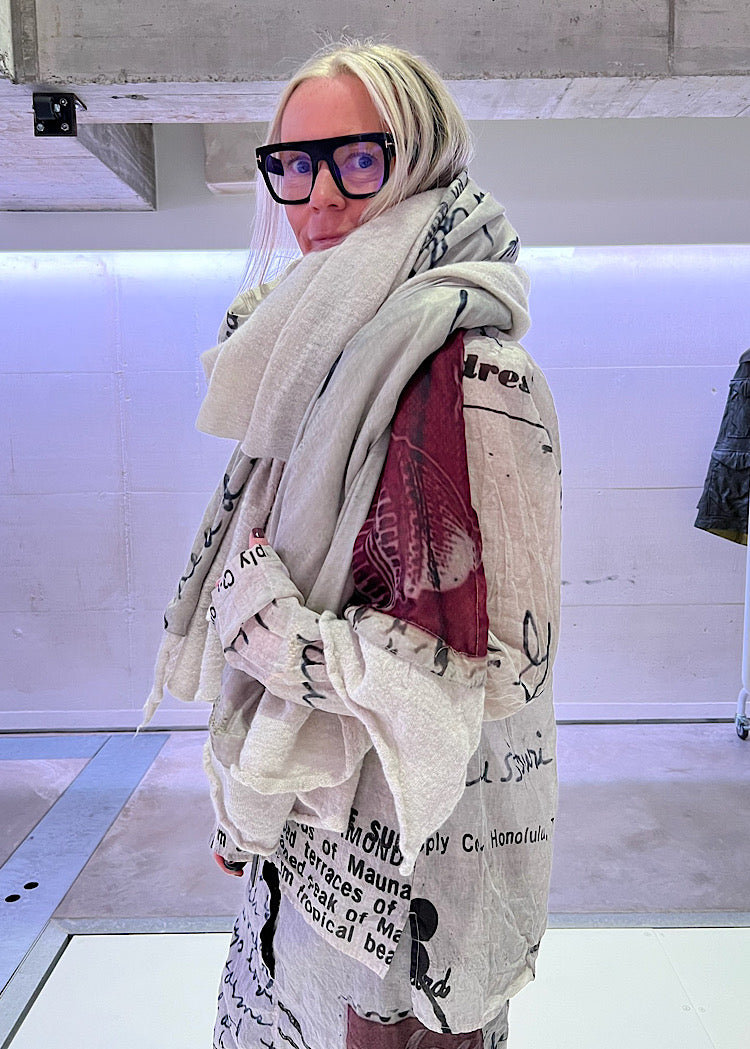 RUNDHOLZ DIP 1/2 SHARER KNITTED SCARF