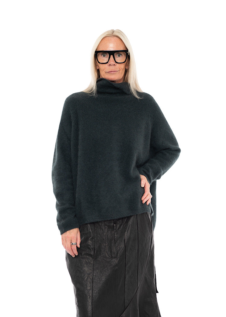 SIGNATURE RACCOON FUNNEL NECK KNIT