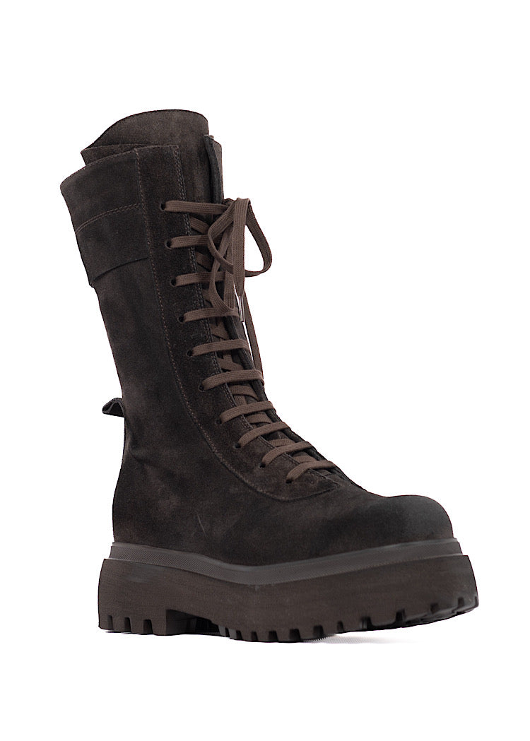 LACE UP SUEDE BOOT