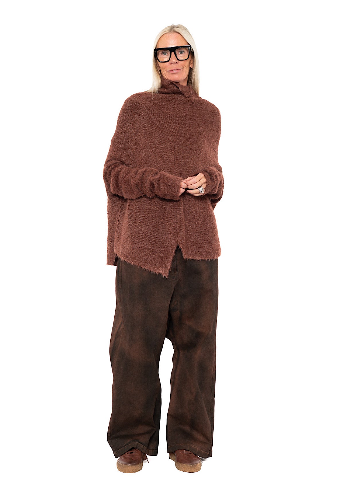 GARMENT-DYED WIDE-LEG DENIM TROUSER