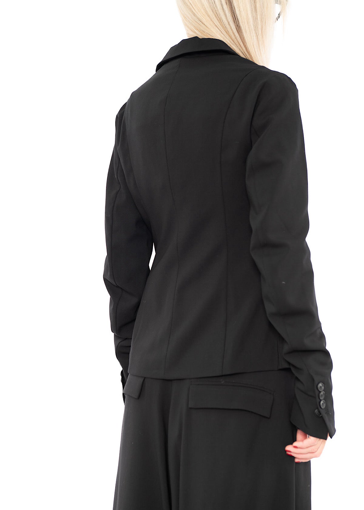 TAILORED WOOL BLAZER