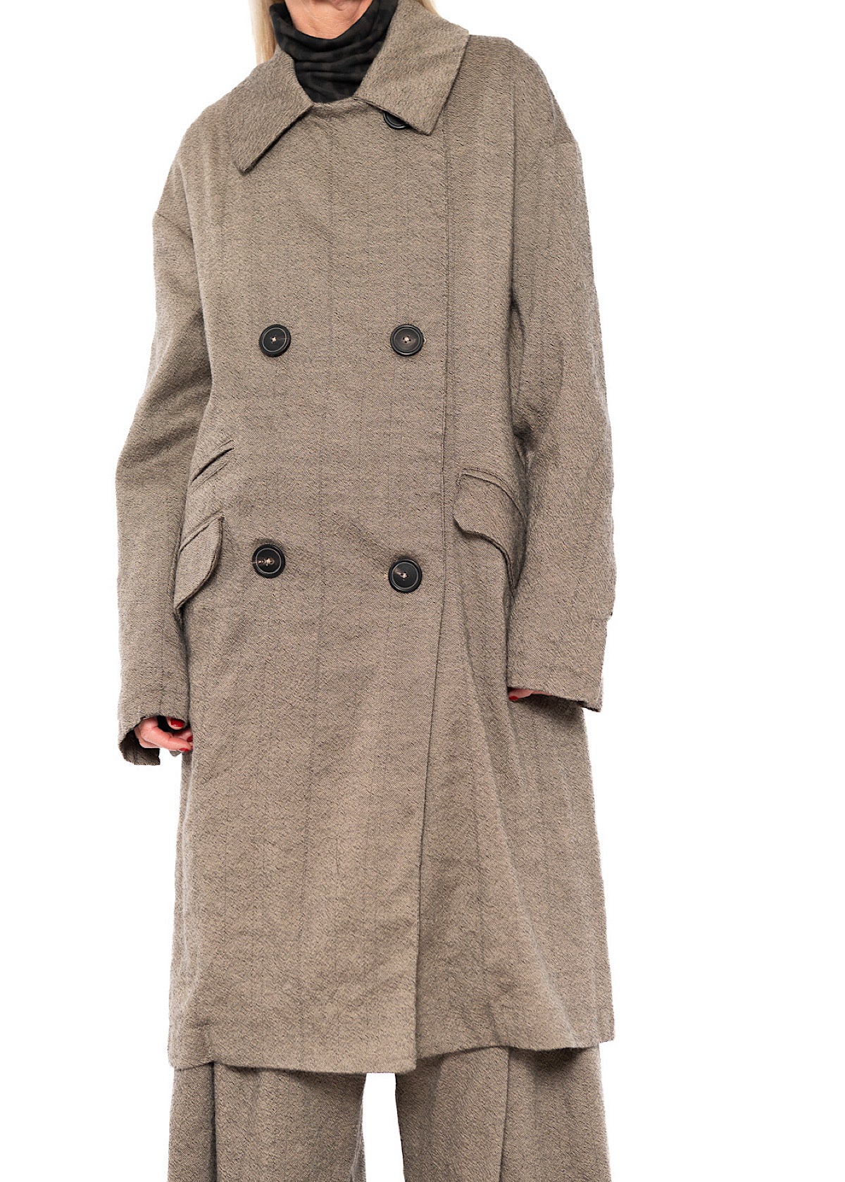 DOUBLE-BREASTED PINSTRIPE WOOL COAT