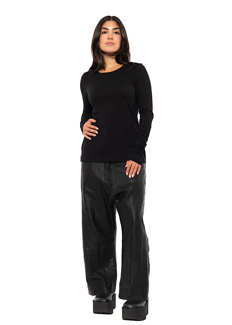 LONG SLEEVE ESSENTIAL T-SHIRT