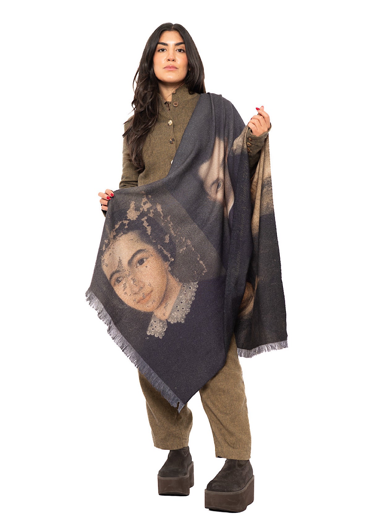 PORTRAIT PRINTED WOOL SCARF