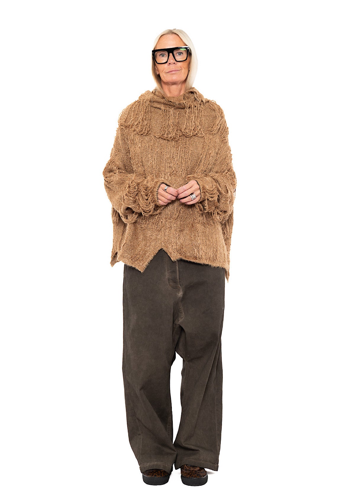 GARMENT-DYED WIDE-LEG DENIM TROUSER