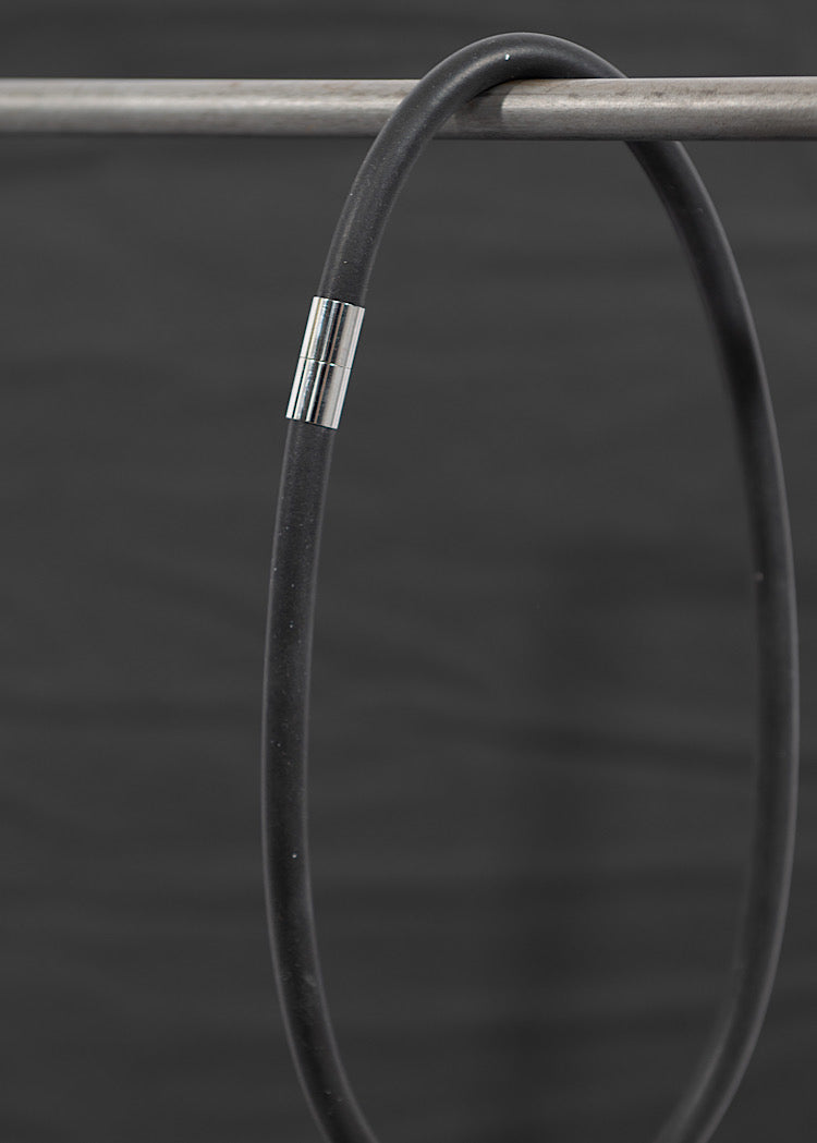 MIKAs BOTAN NECKLACE