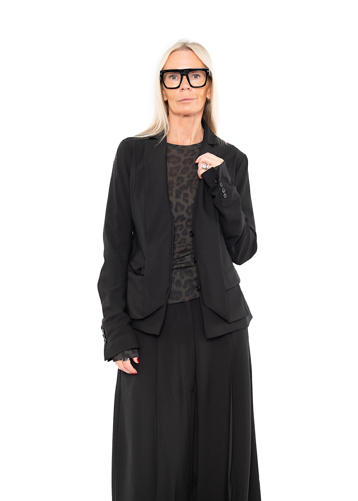 TAILORED WOOL BLAZER