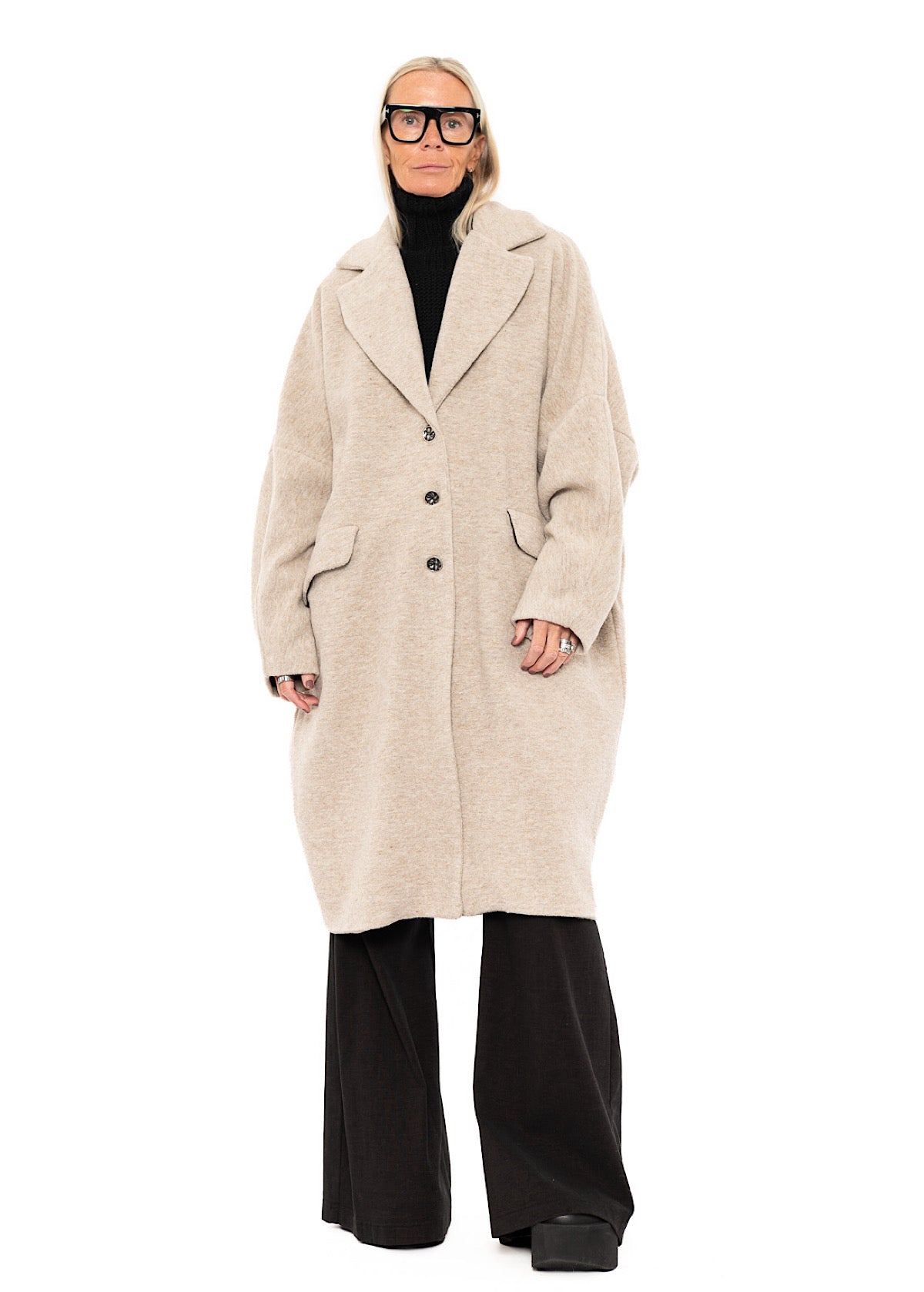 OVERSIZED WOOL-BLEND COAT