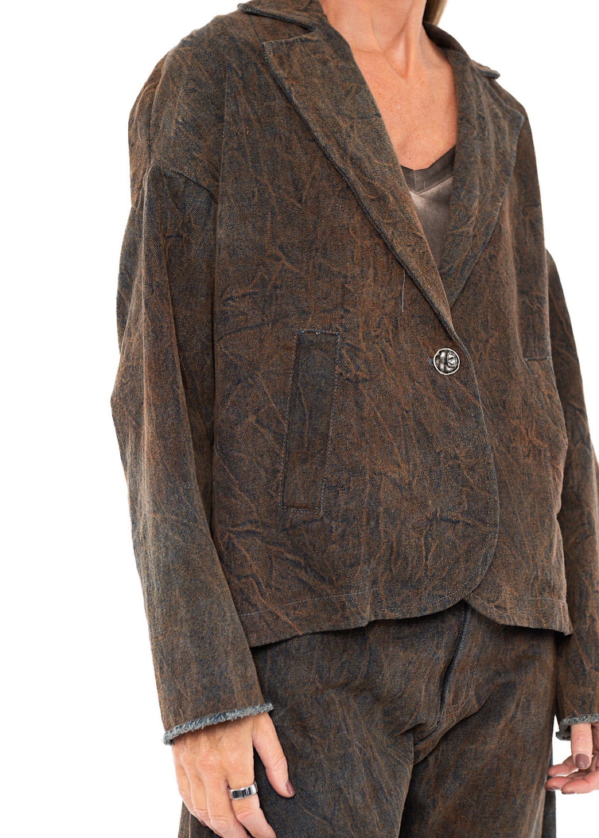 STONE-WASHED DENIM CROPPED BLAZER