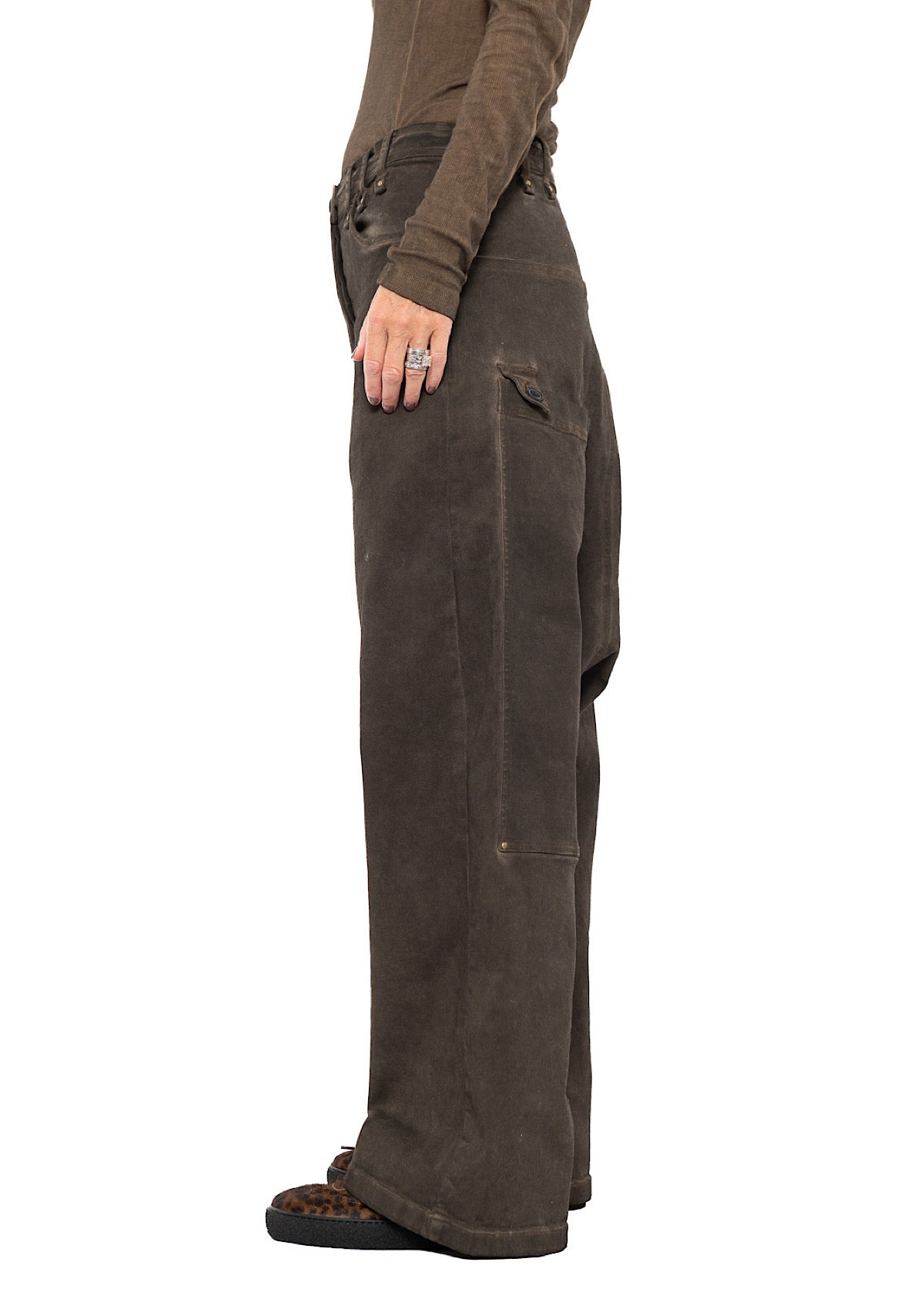 GARMENT-DYED WIDE-LEG DENIM TROUSER