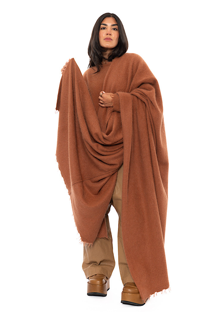 OVERSIZED FRAYED KNIT SCARF