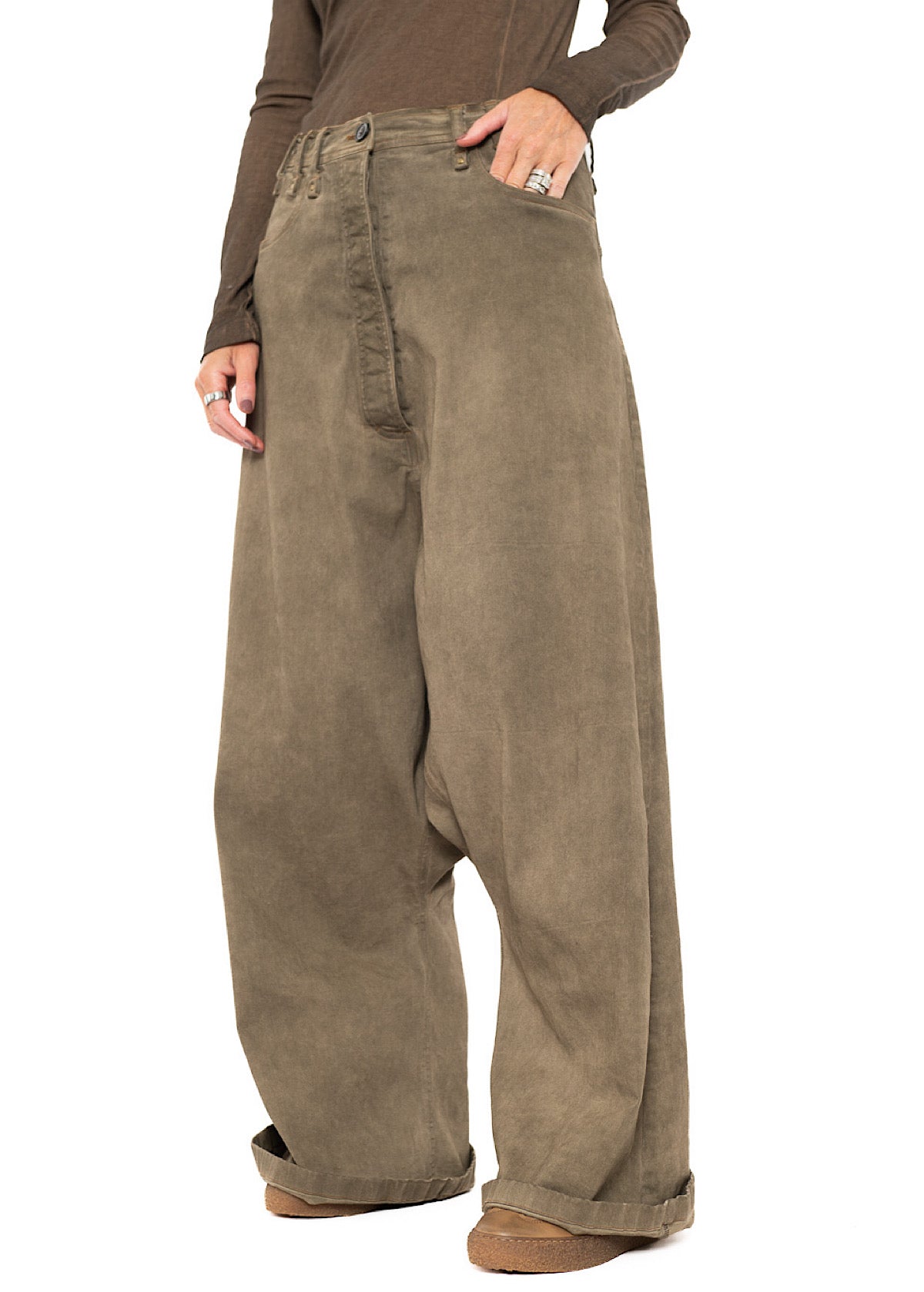 GARMENT-DYED OVERSIZED DENIM TROUSER