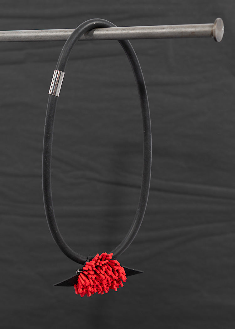 MIKAs BOTAN NECKLACE