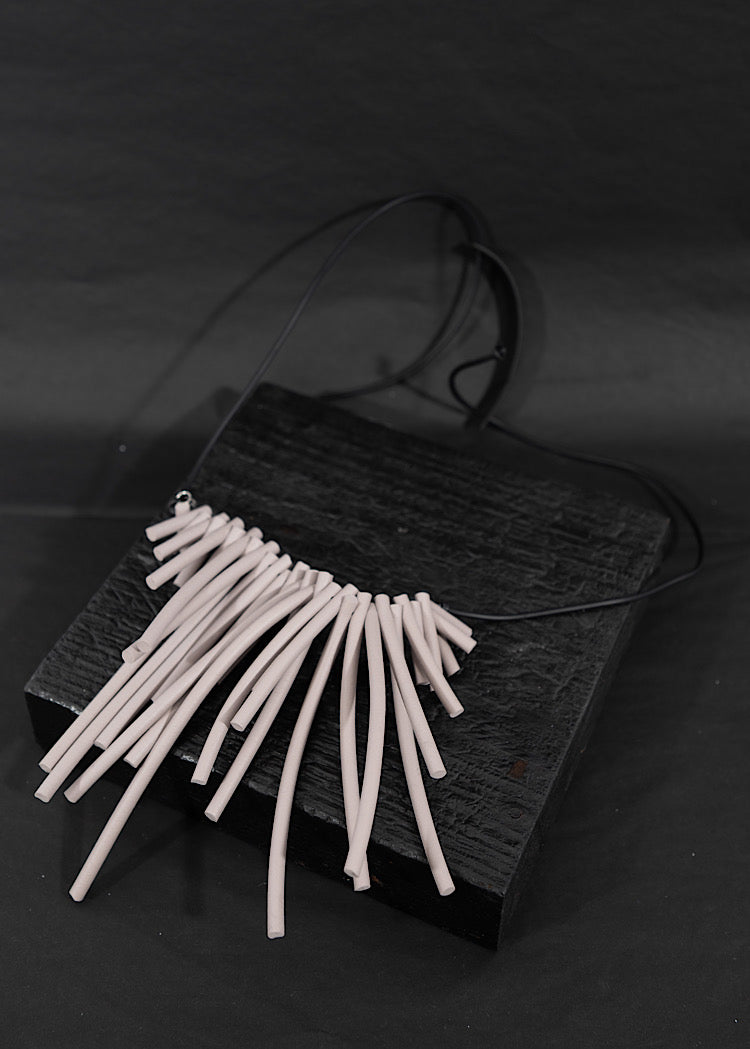 MIKAs PIANO NECKLACE