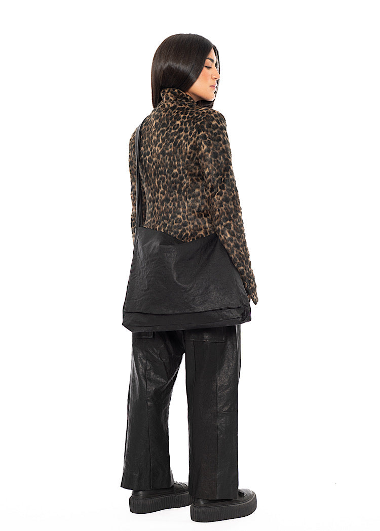 OVERSIZED LEATHER SHOULDER BAG