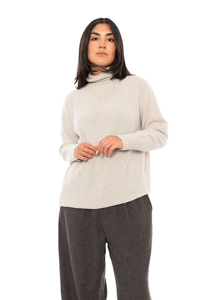 RELAXED FINE WOOL TURTLENECK PULLOVER