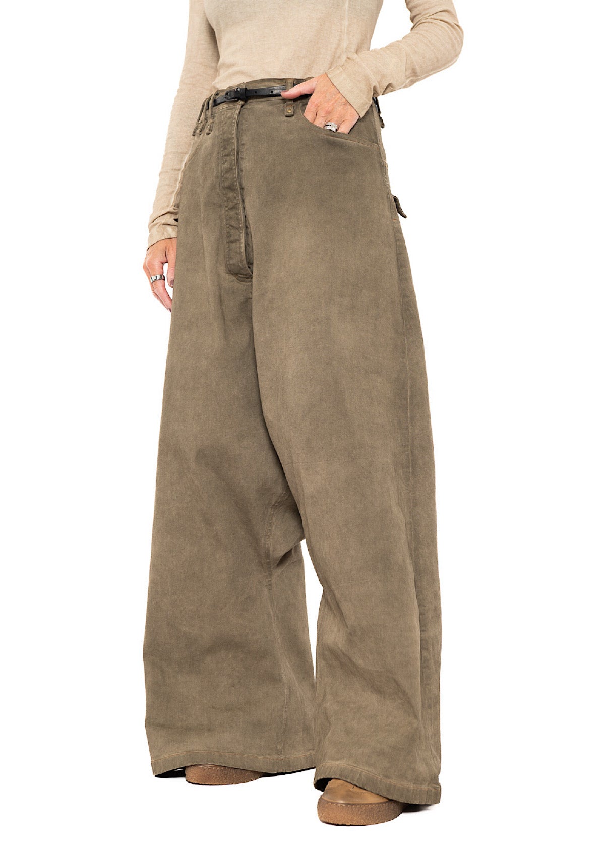 GARMENT-DYED OVERSIZED DENIM TROUSER