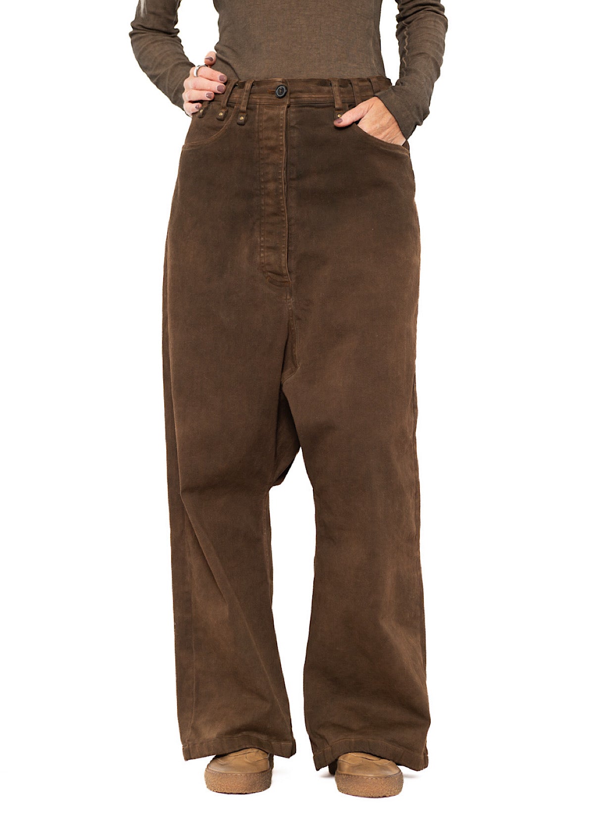 GARMENT-DYED WIDE-LEG DENIM TROUSER