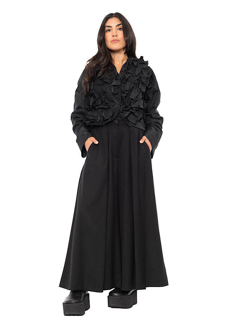 FLOWER APPLIQUÉ SHORT JACKET