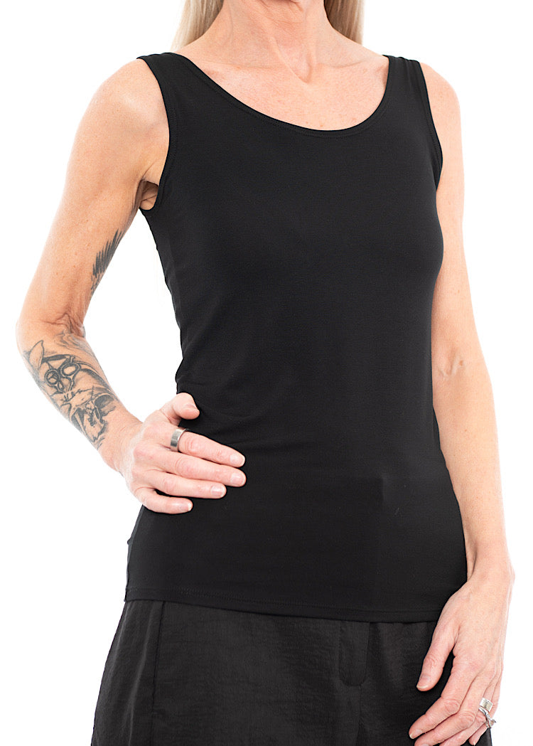 SARAH PACINI ANAIS TOP