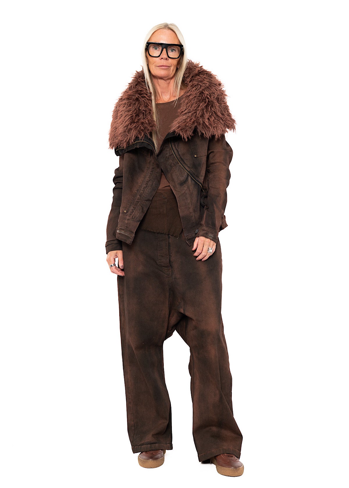 FITTED FAUX FUR-TRIM DENIM JACKET