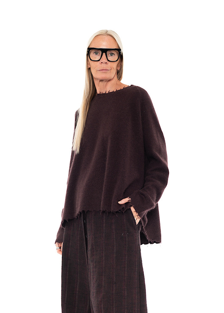 DISTRESSED MERINO RACCOON PULLOVER