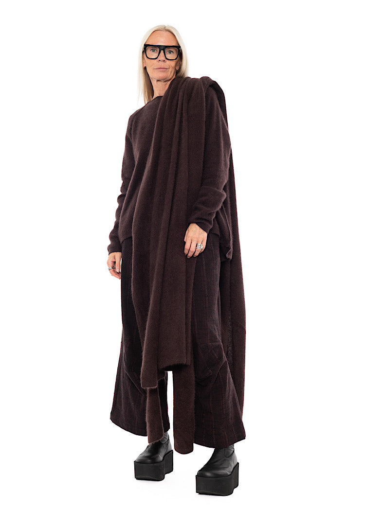 SIGNATURE OVERSIZED RACOON SCARF